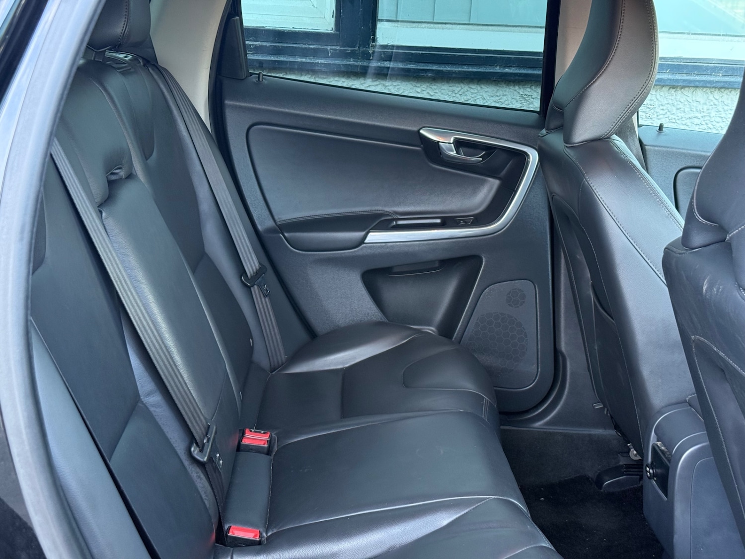 Used Volvo XC60 2015 for sale - 78053954: Photo 17