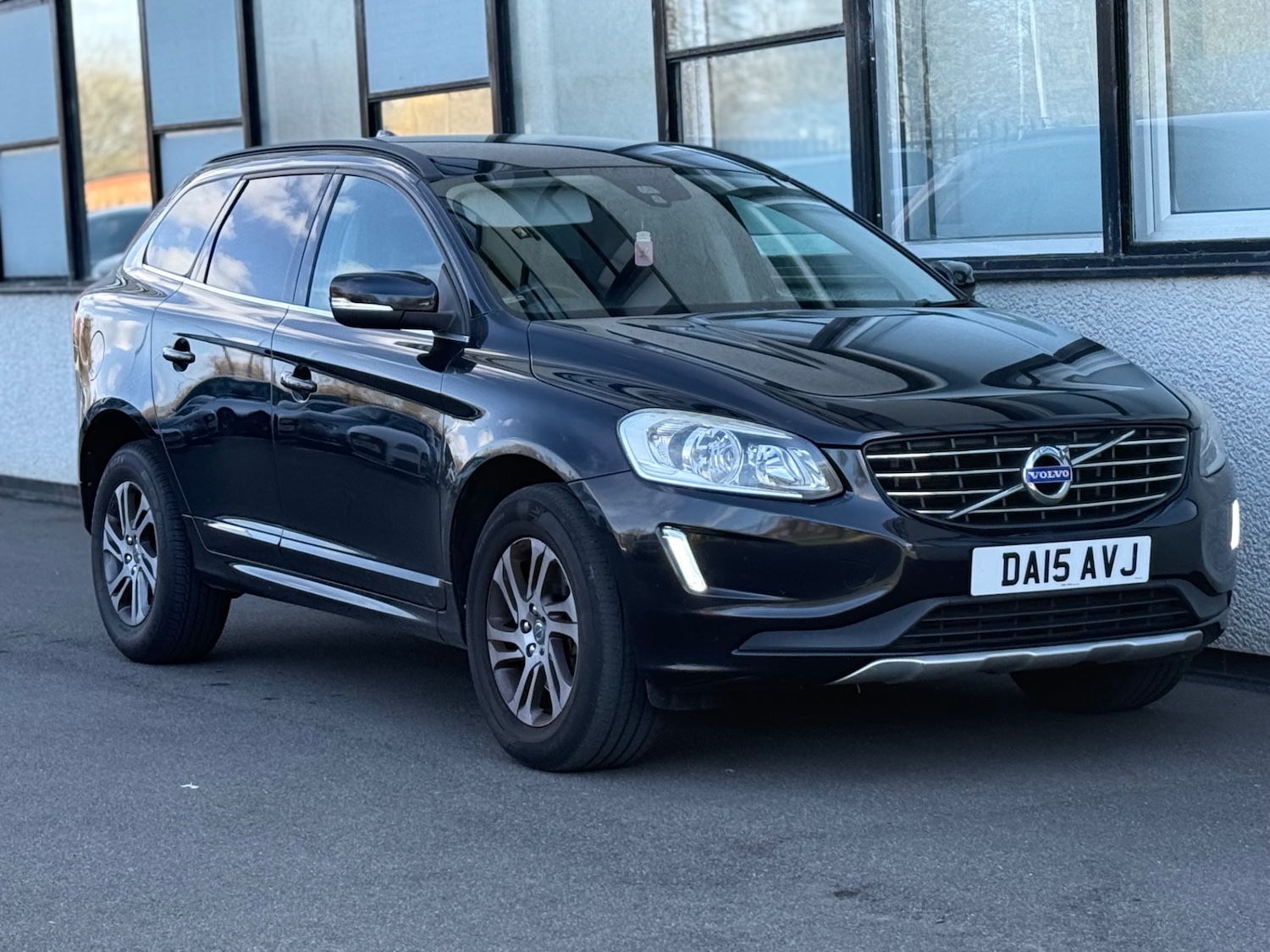 Used Volvo XC60 2015 for sale - 78053954: Photo 6