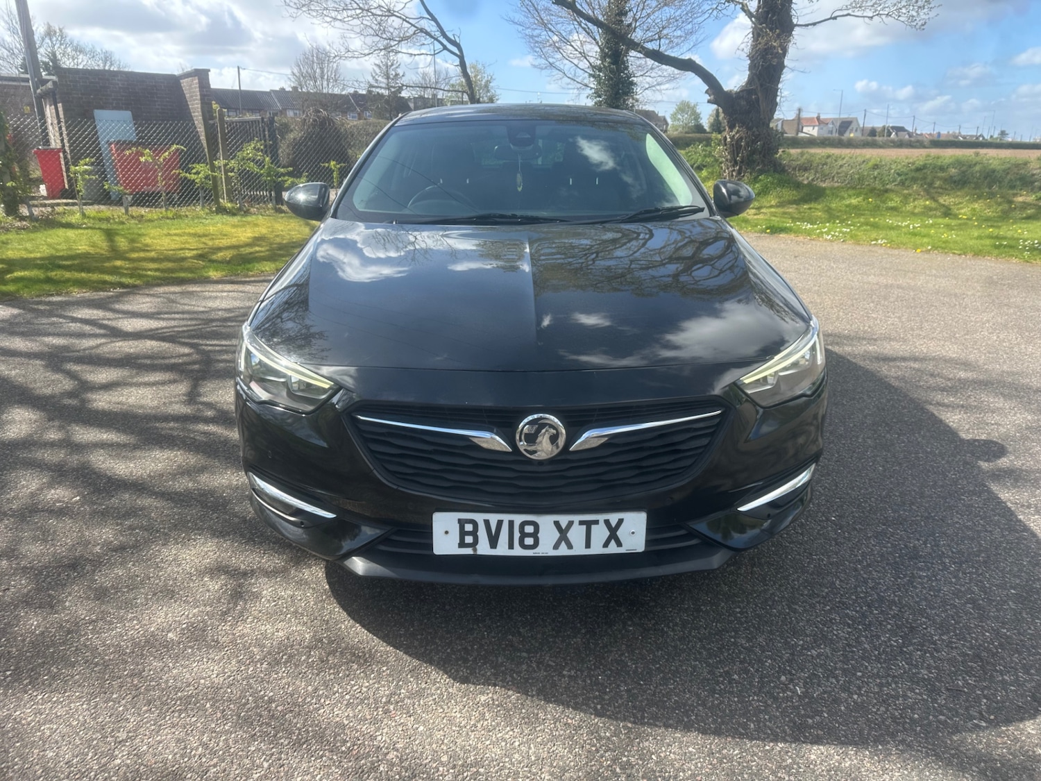 Used Vauxhall Insignia 2018 for sale - 78218204: Photo 2