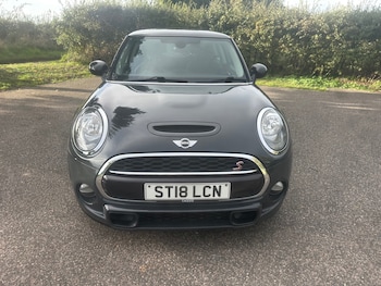 Used MINI Hatch 2018 for sale - 76020127: Photo