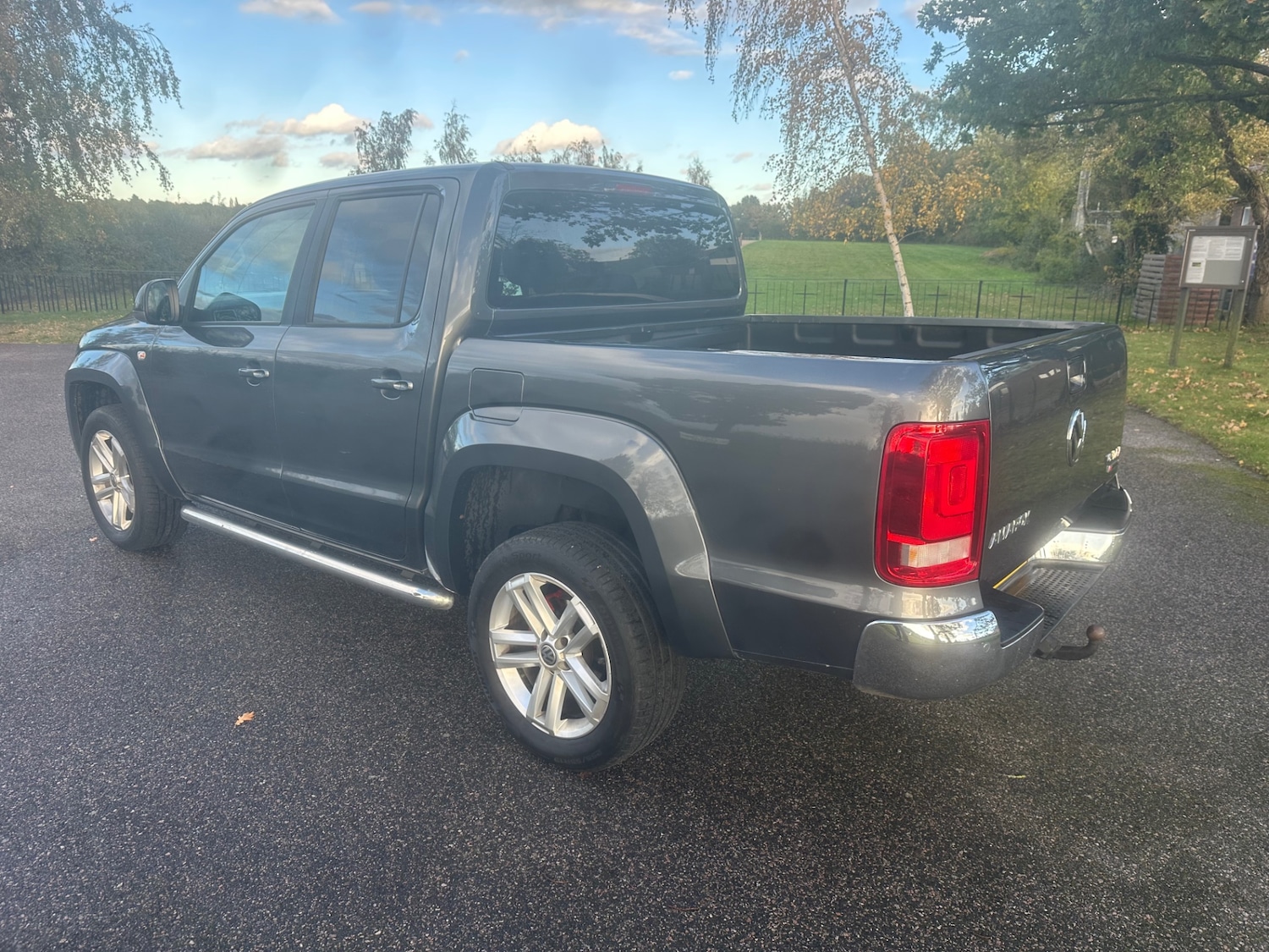 Used Volkswagen Amarok 2017 for sale - 76384940: Photo 2