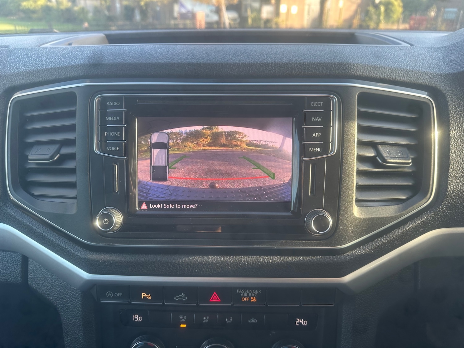 Used Volkswagen Amarok 2017 for sale - 76384940: Photo 8