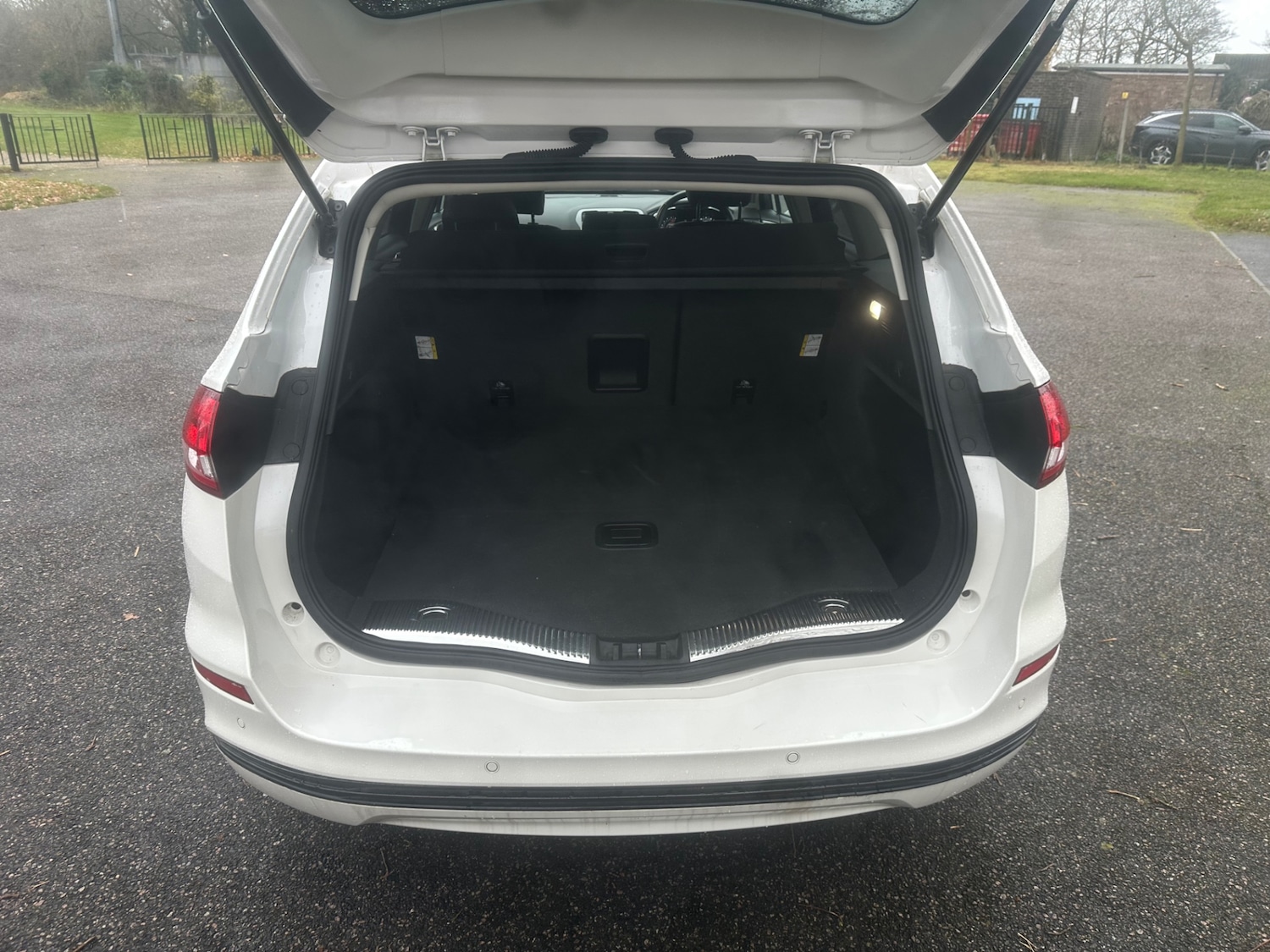 Used Ford Mondeo 2020 for sale - 76987086: Photo 6