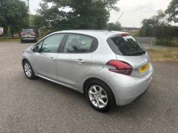 Used Peugeot 208 2016 for sale - 74918828: Photo