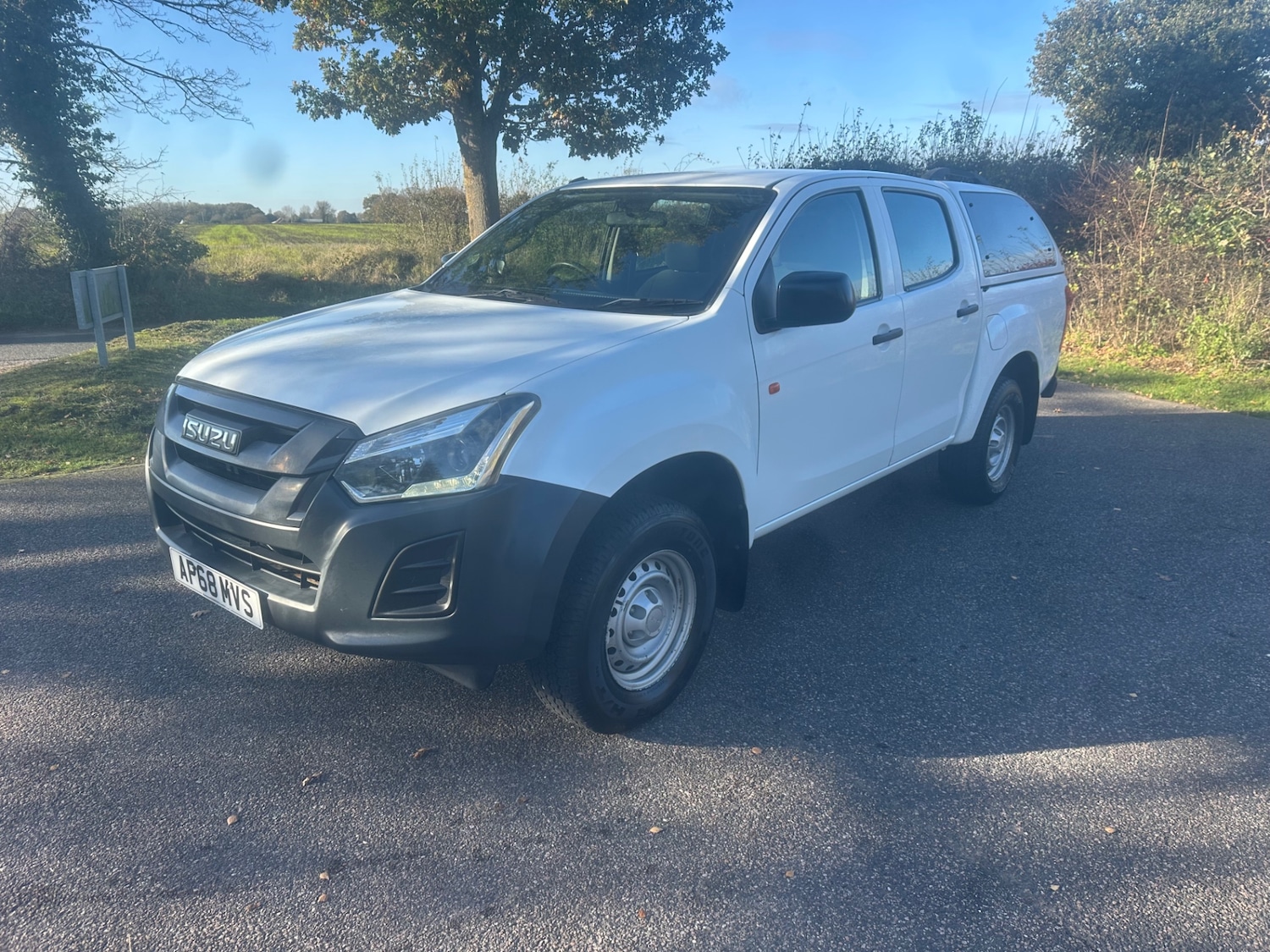 Used Isuzu D-Max 2019 for sale - 76611808: Photo 1