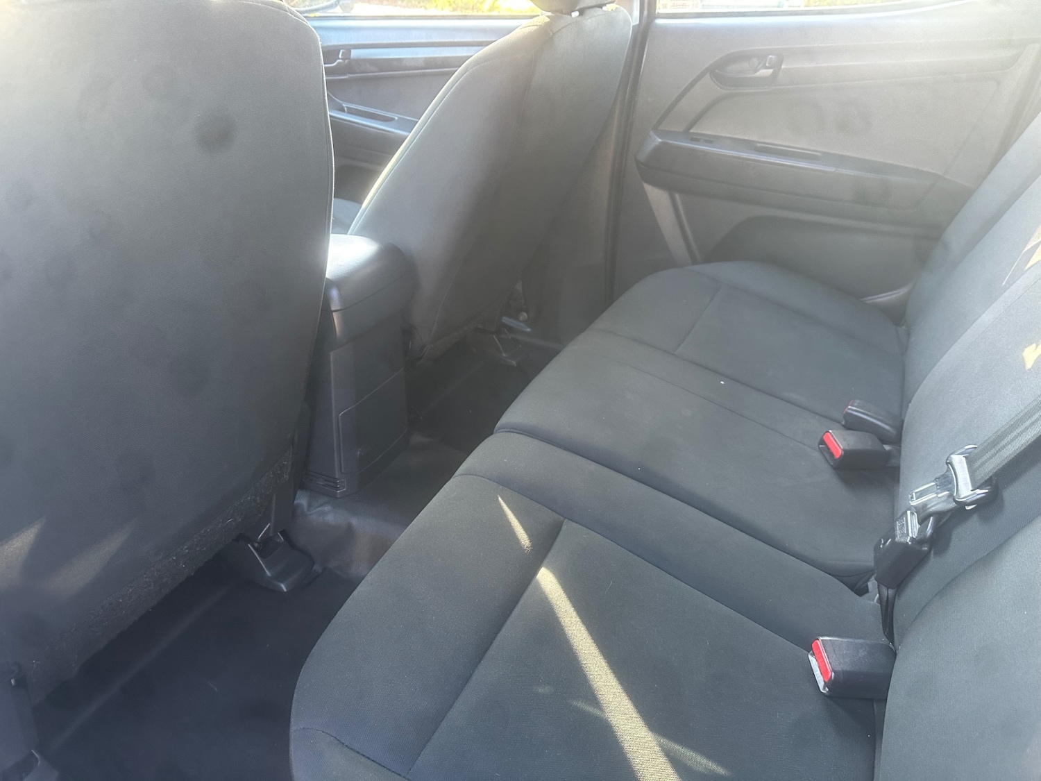 Used Isuzu D-Max 2019 for sale - 76611808: Photo 5