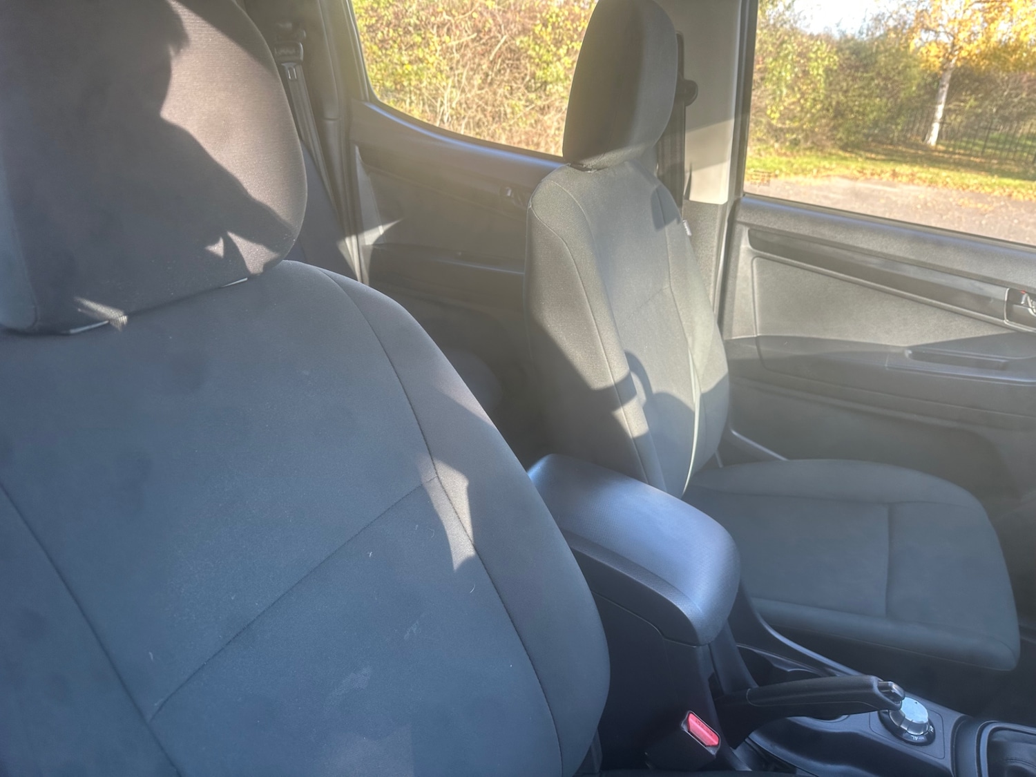 Used Isuzu D-Max 2019 for sale - 76611808: Photo 9