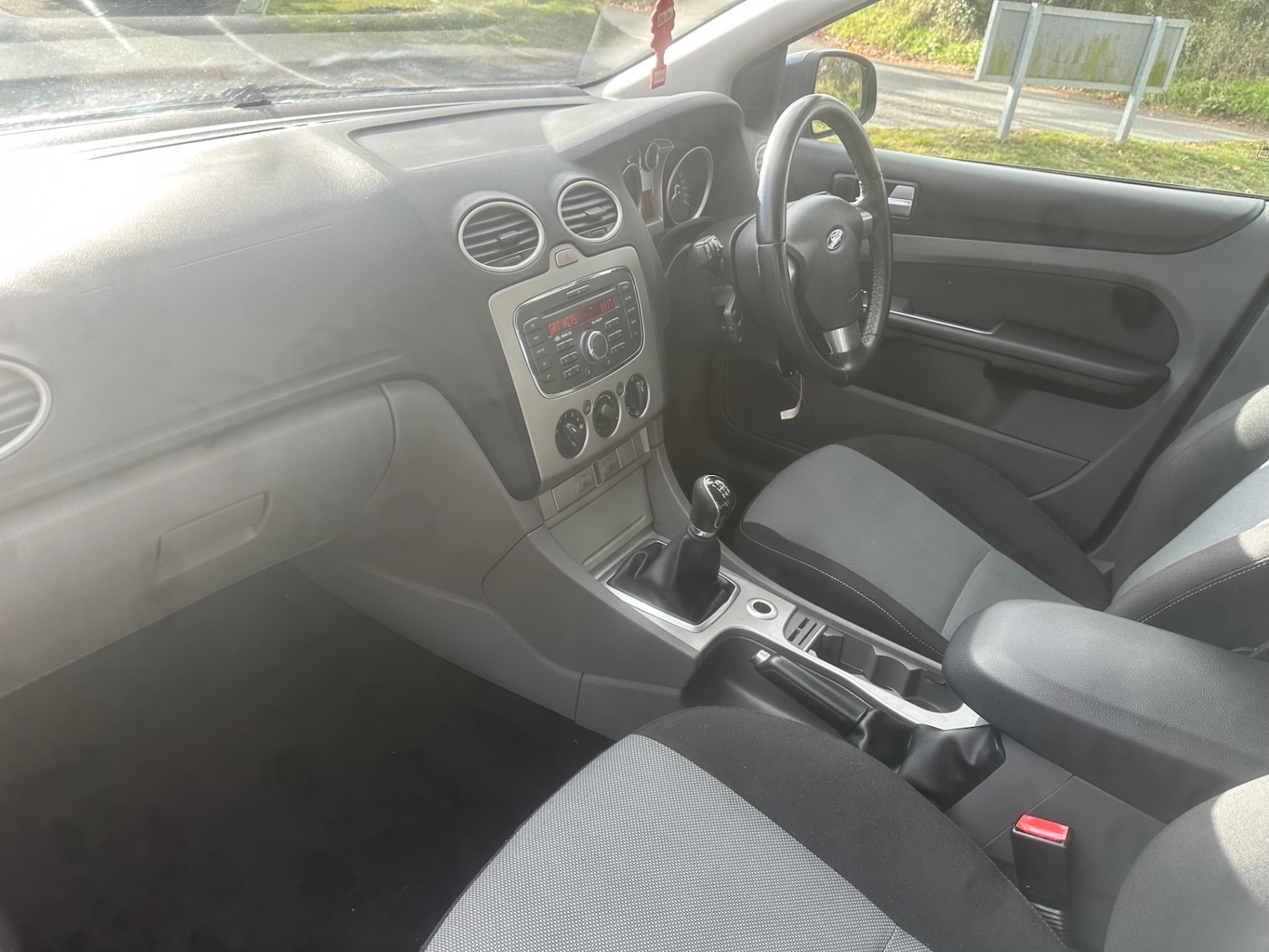 Used Ford Focus 2010 for sale - 76461403: Photo 4