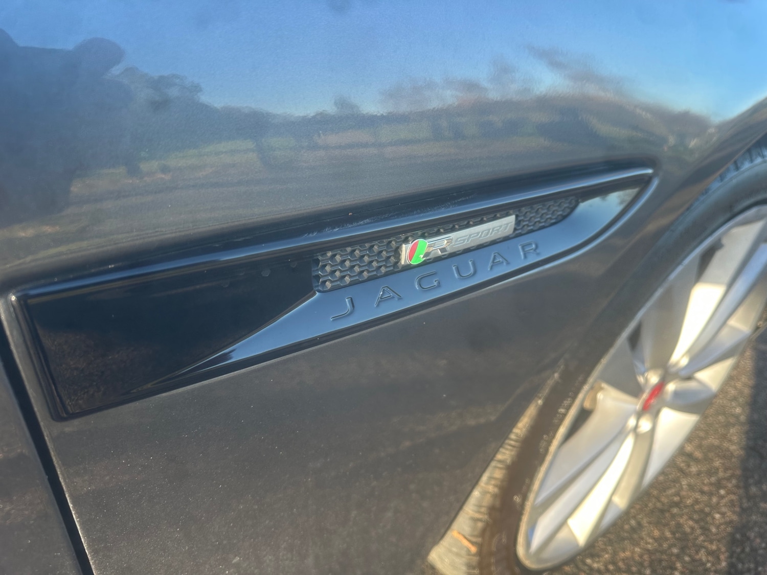 Used Jaguar XE 2017 for sale - 76757096: Photo 11