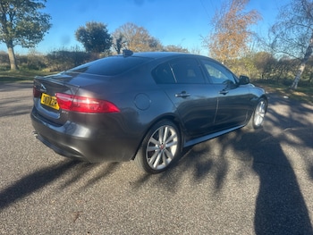 Used Jaguar XE 2017 for sale - 76757096: Photo