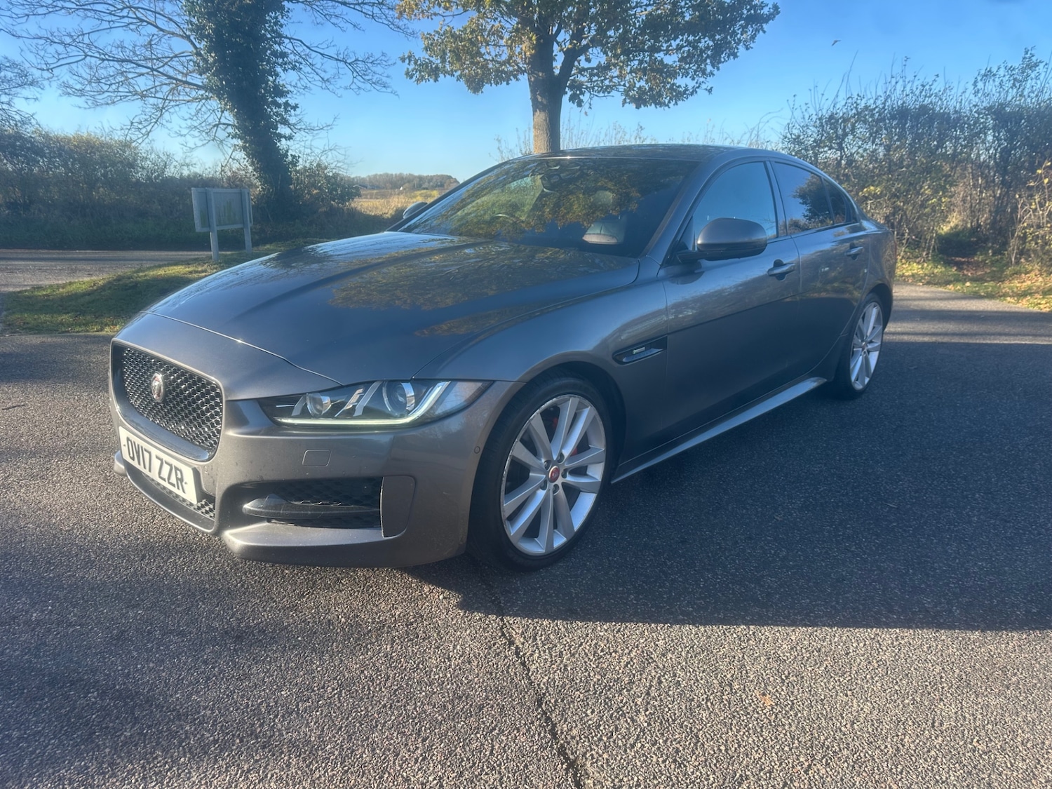 Used Jaguar XE 2017 for sale - 76757096: Photo 5