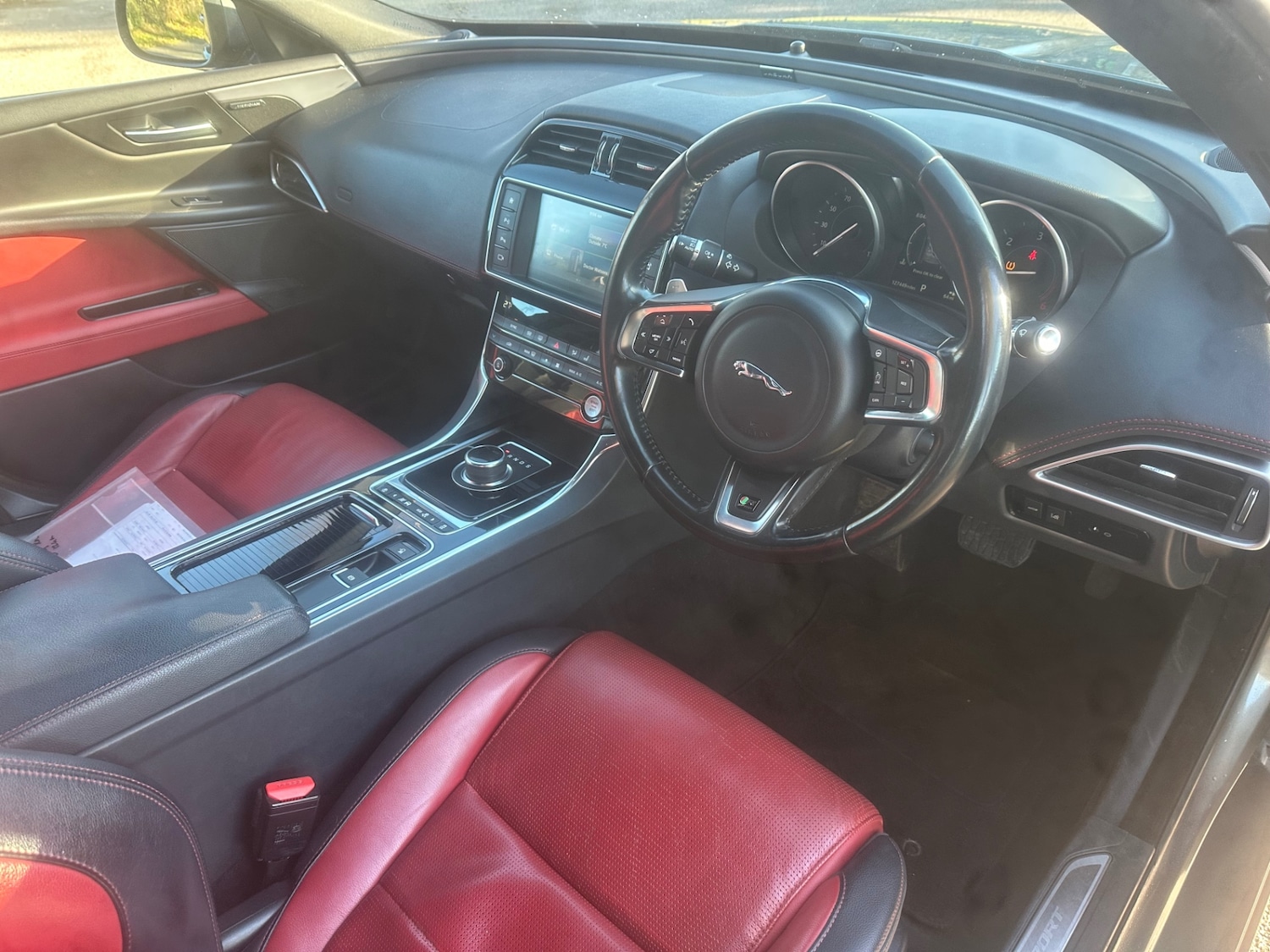 Used Jaguar XE 2017 for sale - 76757096: Photo 8