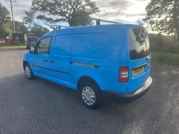 Used Volkswagen Caddy Maxi 2011 for sale - 76237381: Photo