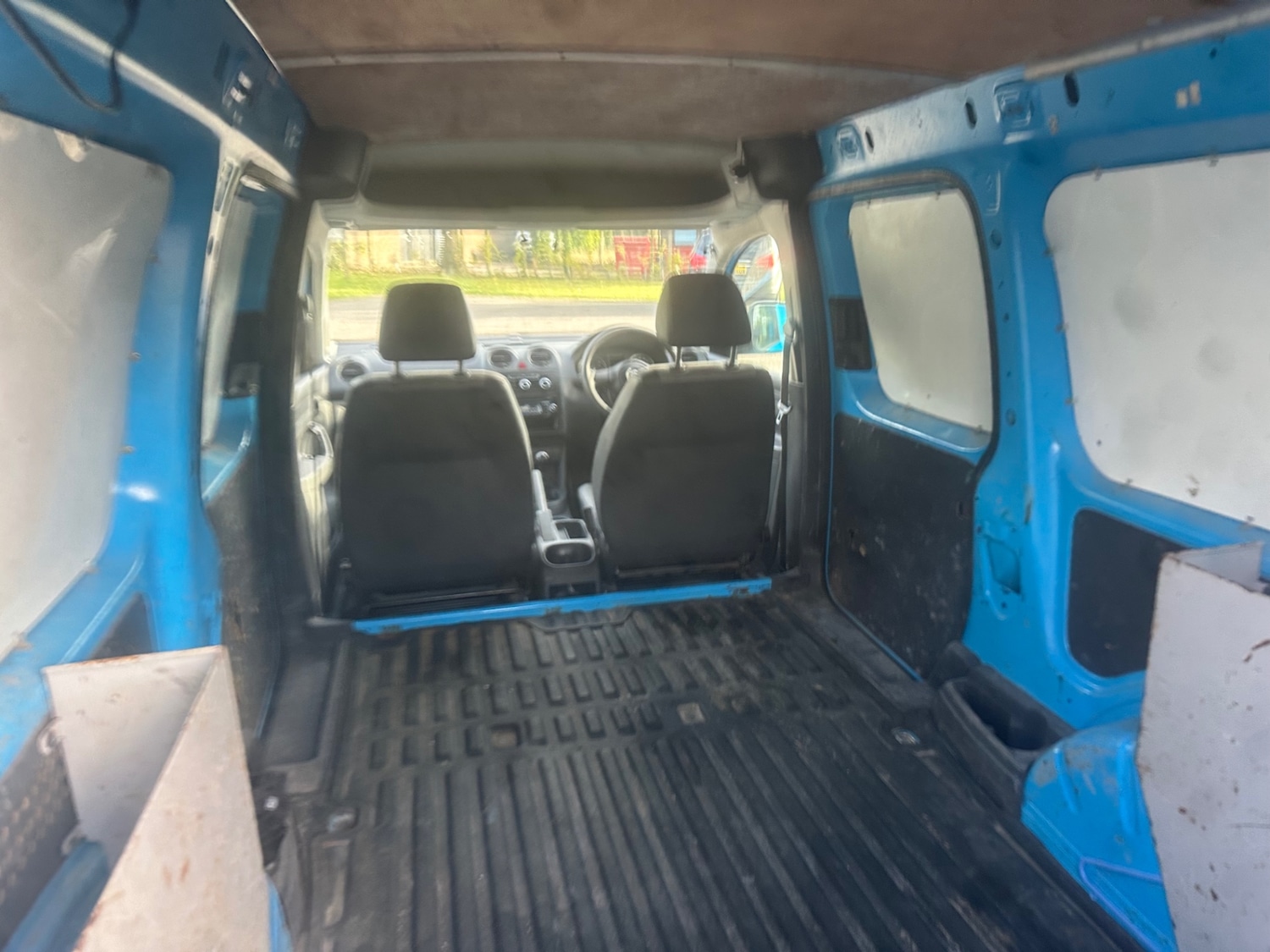 Used Volkswagen Caddy Maxi 2011 for sale - 76237381: Photo 7