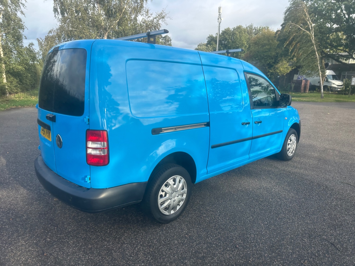Used Volkswagen Caddy Maxi 2011 for sale - 76237381: Photo 8