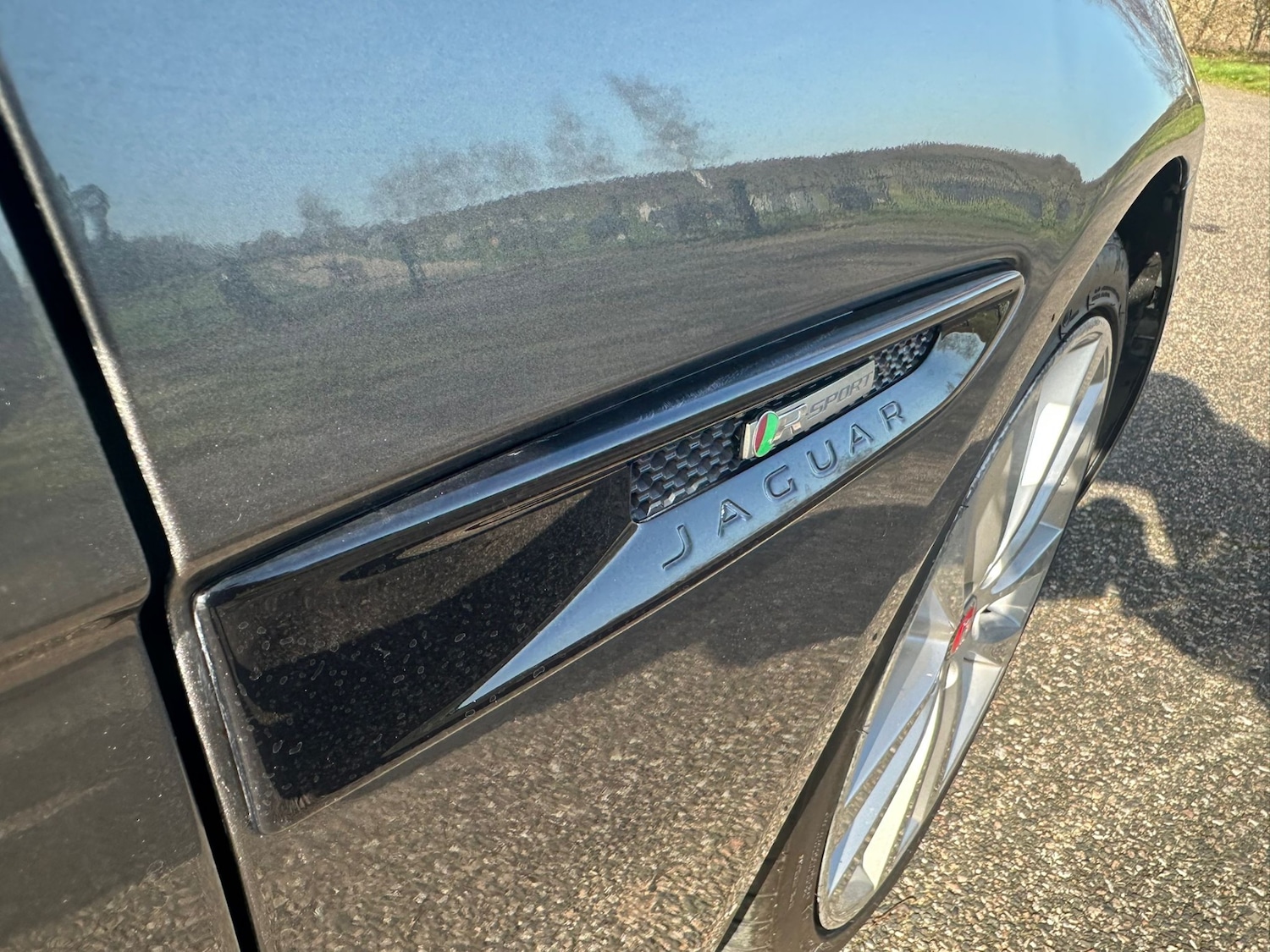 Used Jaguar XE 2017 for sale - 77663556: Photo 14