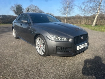 Used Jaguar XE 2017 for sale - 77663556: Photo
