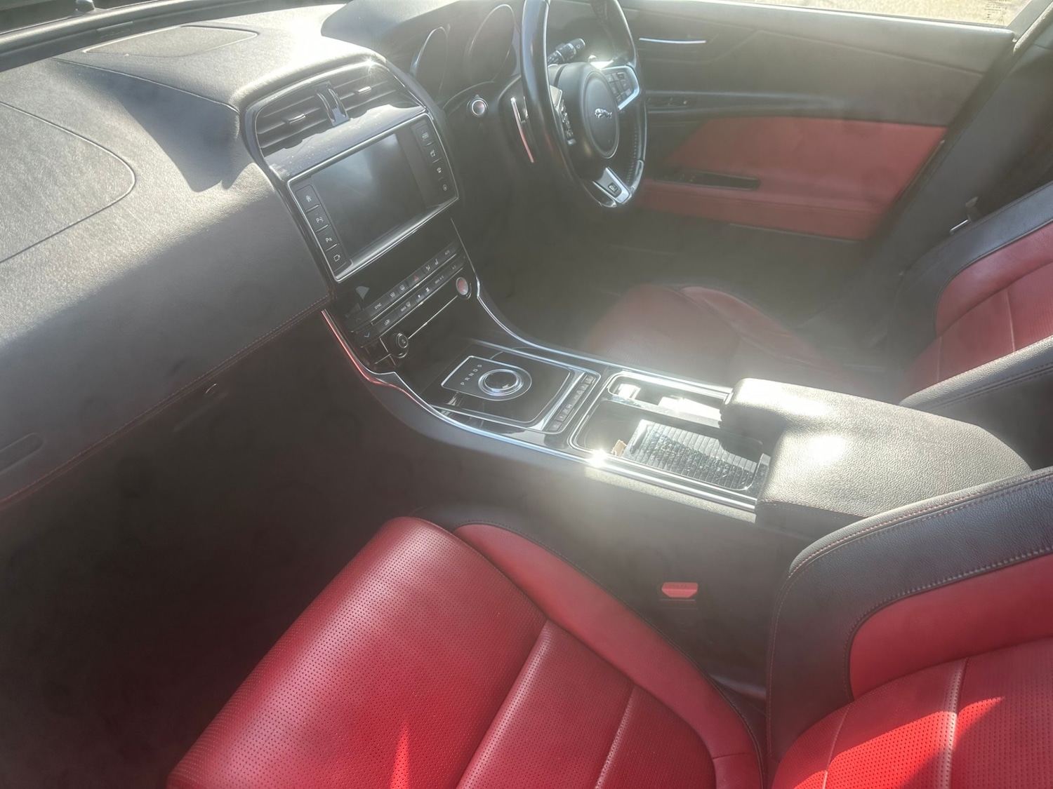 Used Jaguar XE 2017 for sale - 77663556: Photo 8