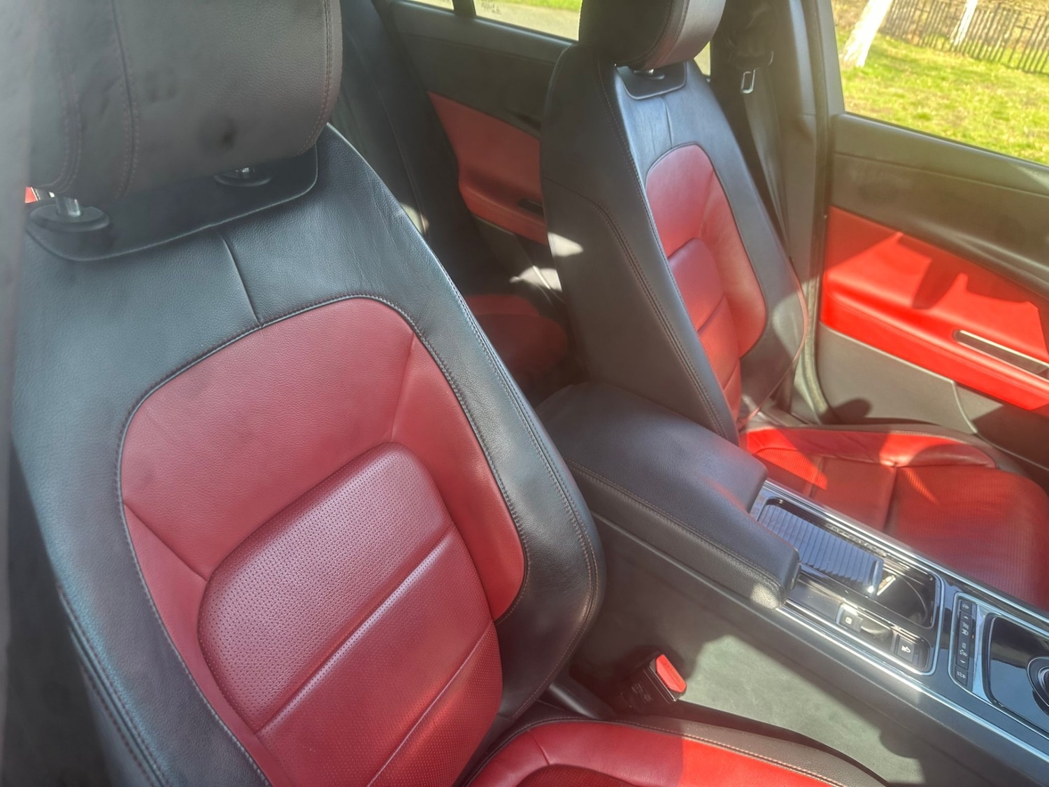 Used Jaguar XE 2017 for sale - 77663556: Photo 9