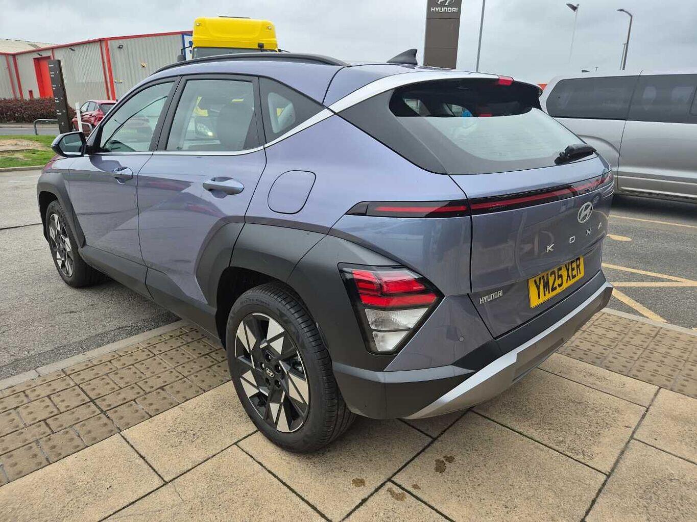Used Hyundai KONA 2025 for sale - 76993610: Photo 3