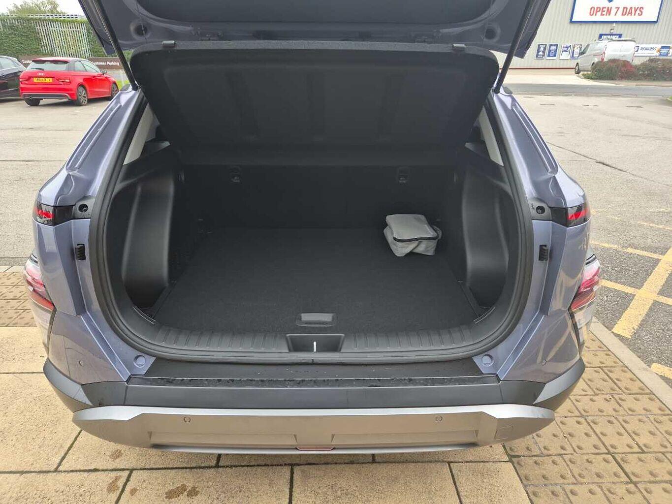 Used Hyundai KONA 2025 for sale - 76993610: Photo 9