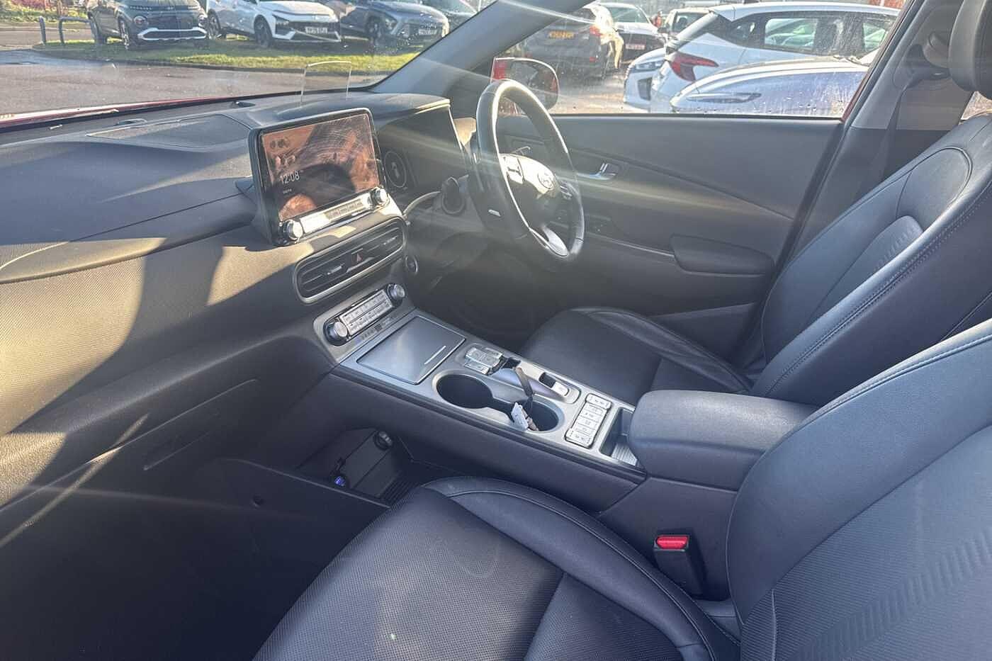 Used Hyundai KONA 2022 for sale - 76855776: Photo 2