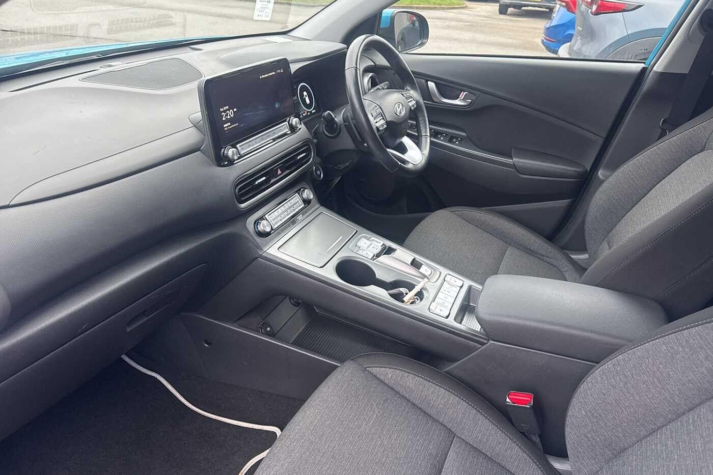 Used Hyundai KONA 2022 for sale - 76855950: Photo 2