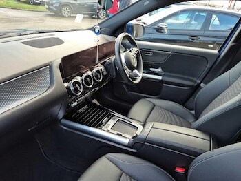 Used Mercedes-Benz GLA 2023 for sale - 76801196: Photo