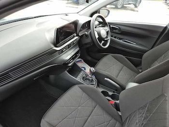 Used Hyundai BAYON 2024 for sale - 76597336: Photo