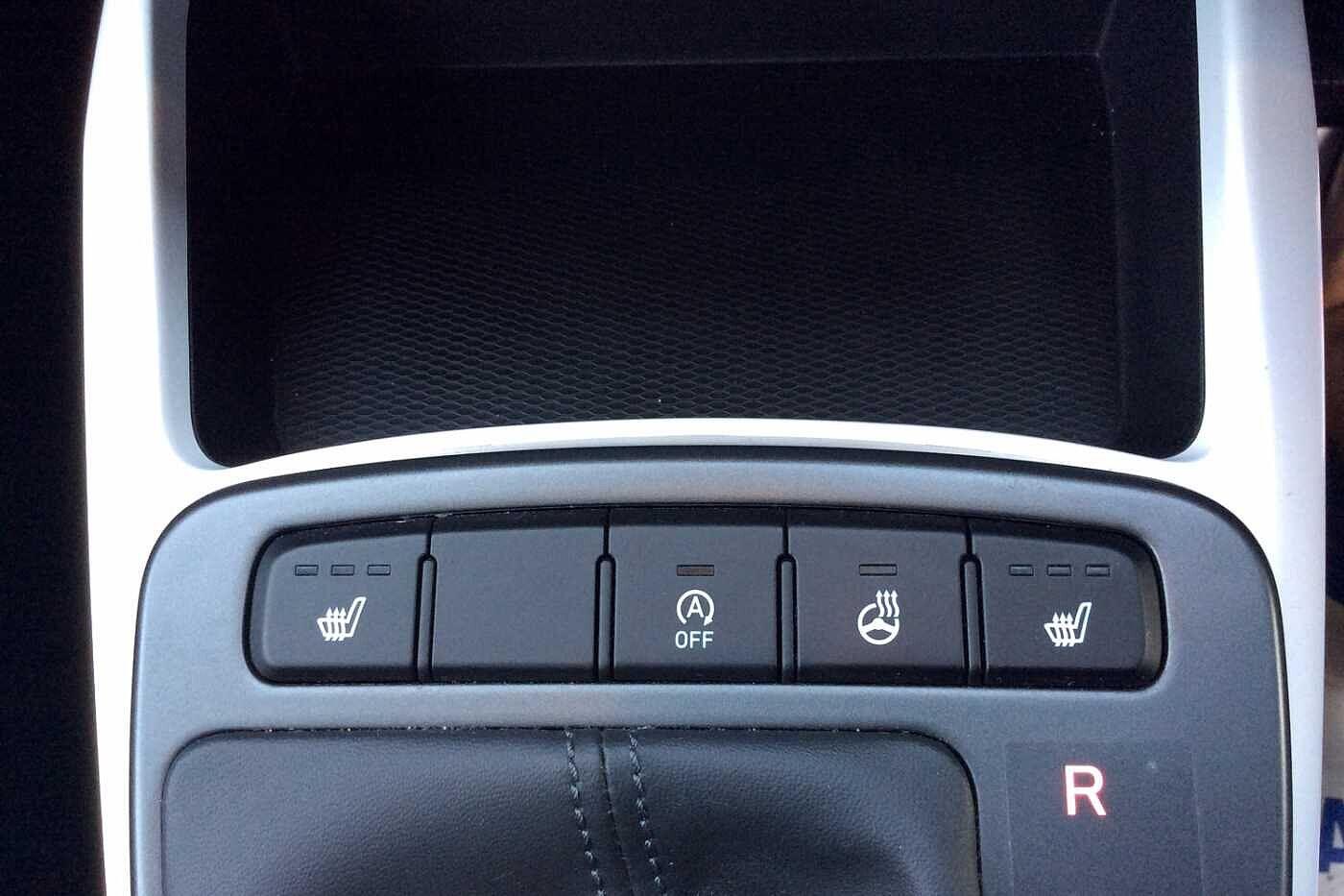 Used Hyundai i10 for sale - 77510624: Photo 14