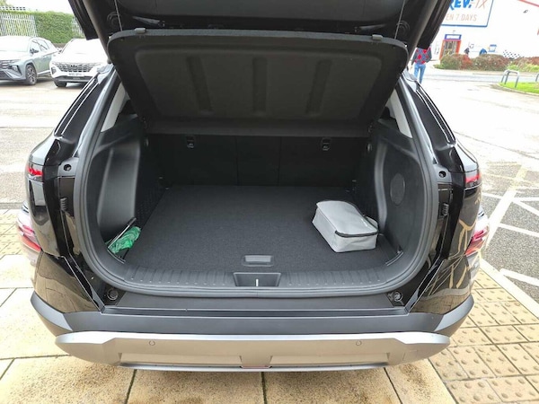 Used Hyundai KONA 2025 for sale - 76294670: Photo 9