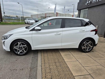 Used Hyundai i20 2025 for sale - 76214425: Photo