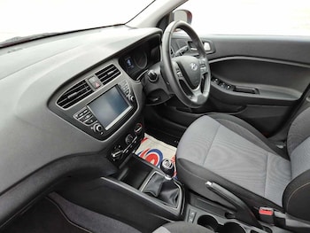 Used Hyundai i20 2020 for sale - 75964689: Photo