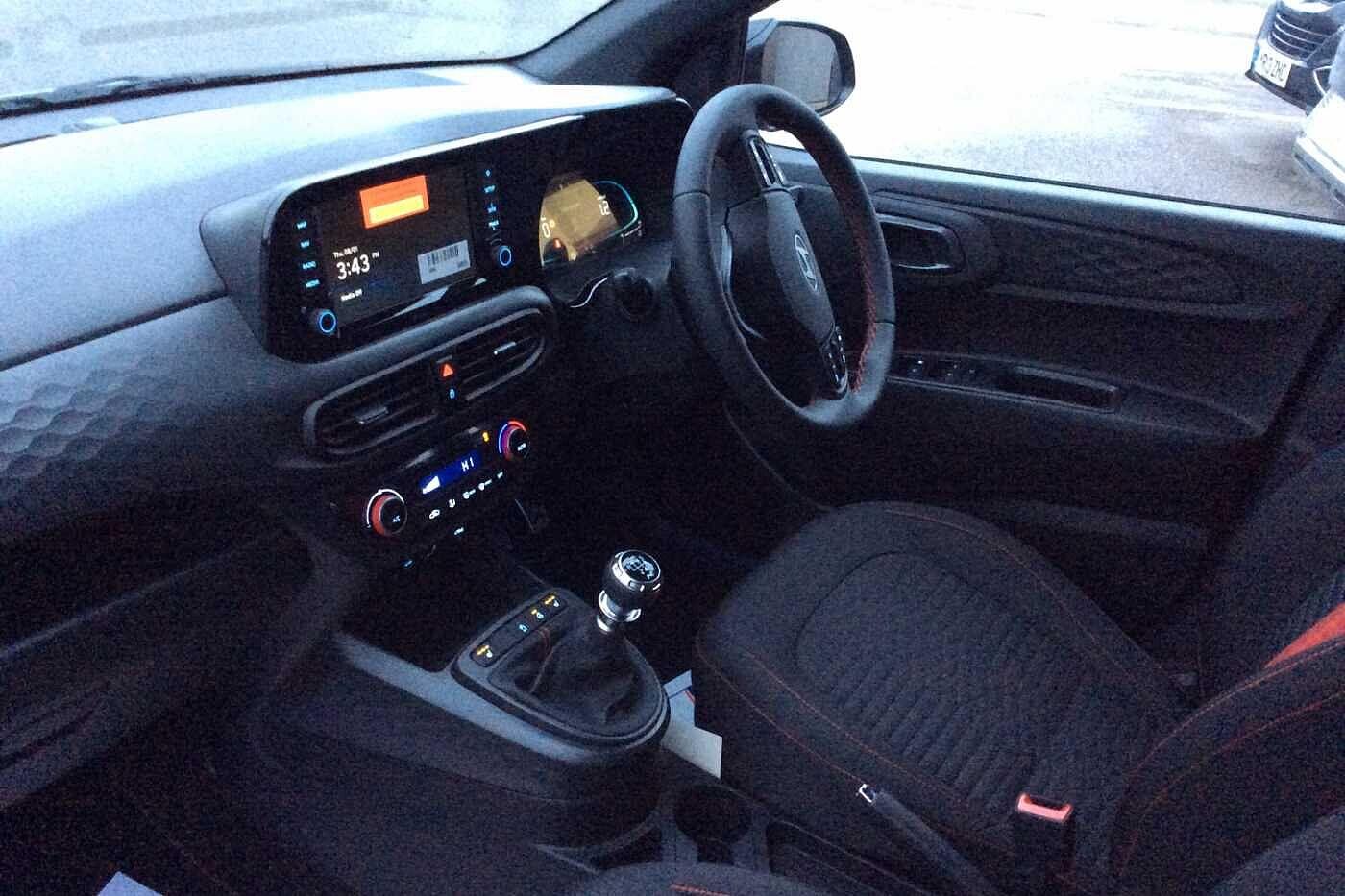 Used Hyundai i10 2025 for sale - 77120559: Photo 2