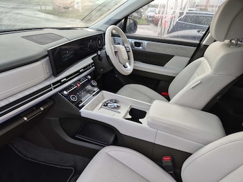 Used Hyundai Santa Fe 2025 for sale - 76425200: Photo