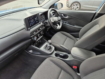 Used Hyundai KONA 2022 for sale - 76306535: Photo 2