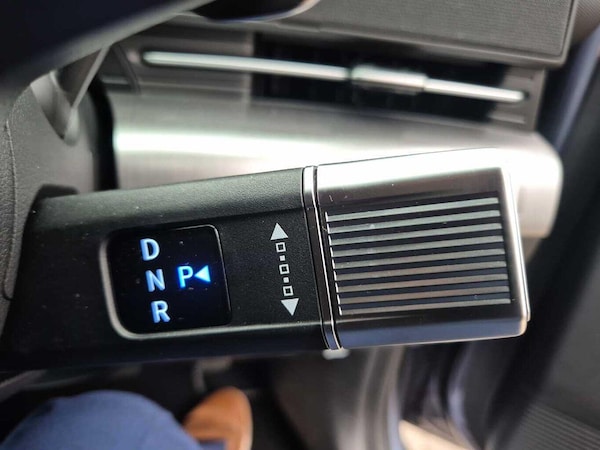 Used Hyundai KONA 2025 for sale - 76283052: Photo 8