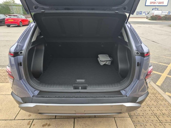 Used Hyundai KONA 2025 for sale - 76283052: Photo 9