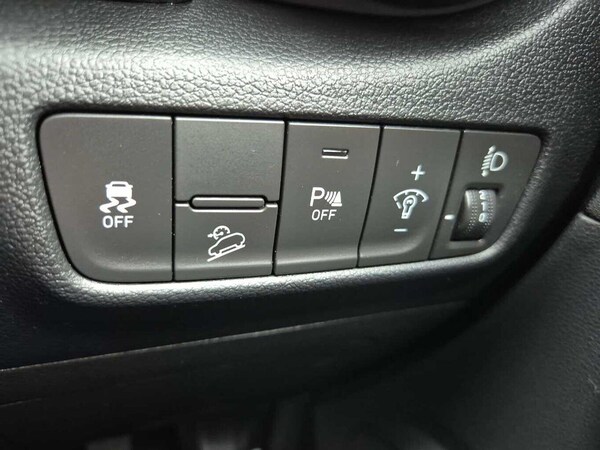 Used Hyundai KONA 2022 for sale - 76306144: Photo 20