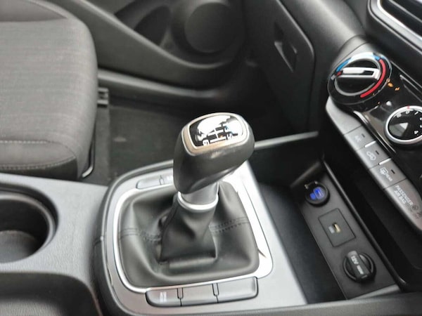 Used Hyundai KONA 2022 for sale - 76306144: Photo 8