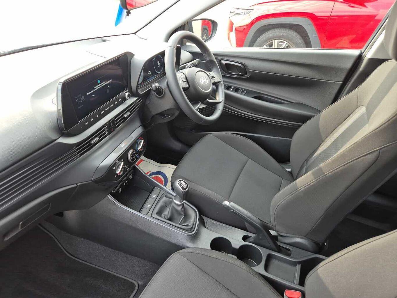 Used Hyundai i20 2025 for sale - 76991354: Photo 2