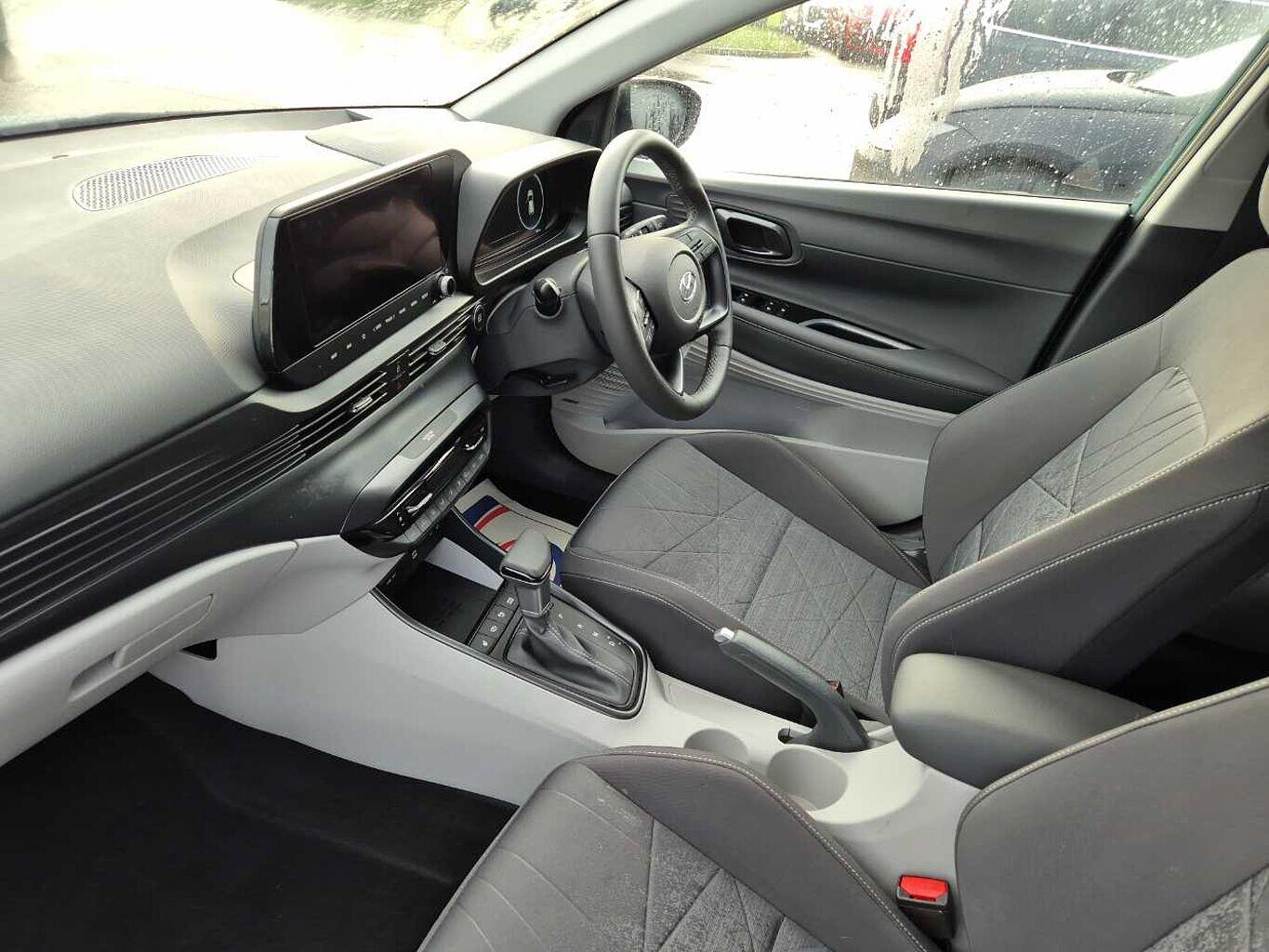 Used Hyundai BAYON 2023 for sale - 76283712: Photo 2