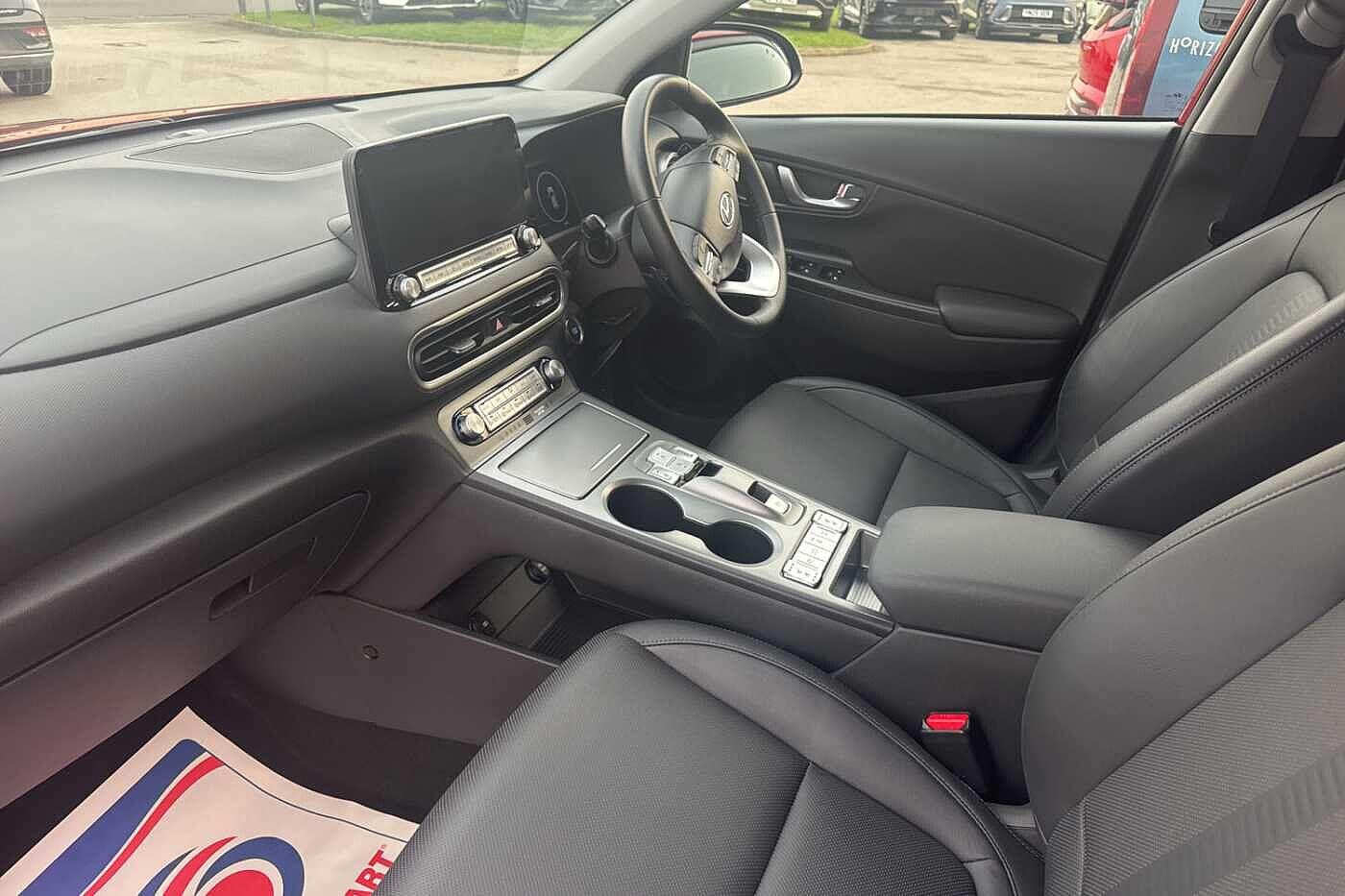 Used Hyundai KONA 2022 for sale - 76802272: Photo 2