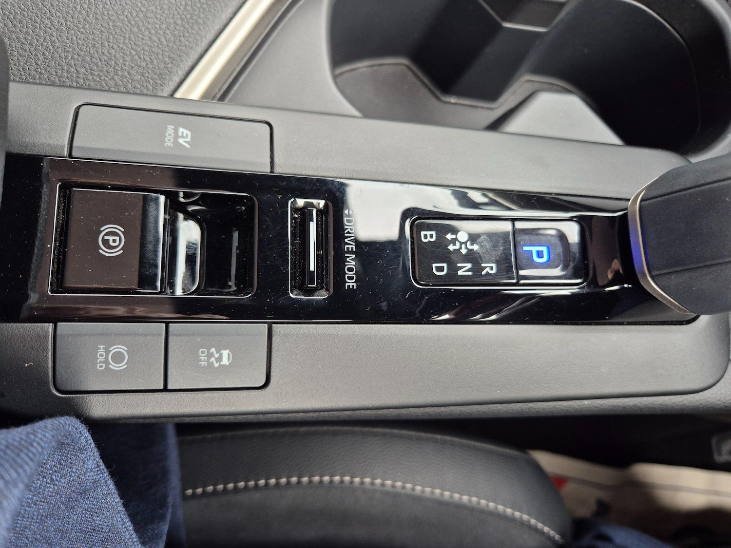 Used Toyota C-HR 2024 for sale - 76499668: Photo 14