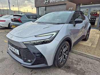 Used Toyota C-HR 2024 for sale - 76499668: Photo