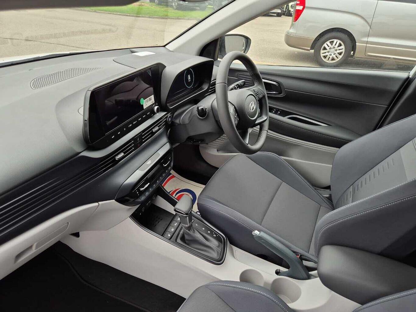 Used Hyundai BAYON 2025 for sale - 76823525: Photo 2