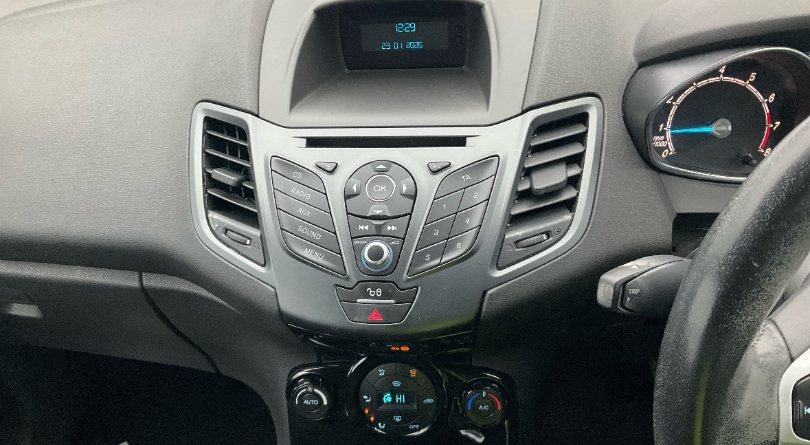 Used Ford Fiesta 2013 for sale - 77420972: Photo 11