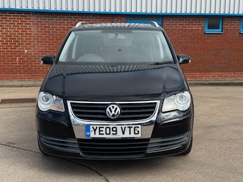 Used Volkswagen Touran 2009 for sale - 78085991: Photo