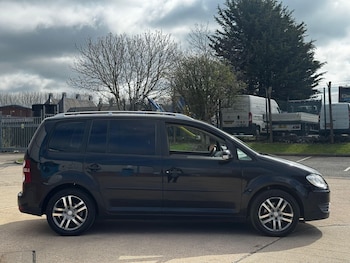 Used Volkswagen Touran 2009 for sale - 78085991: Photo