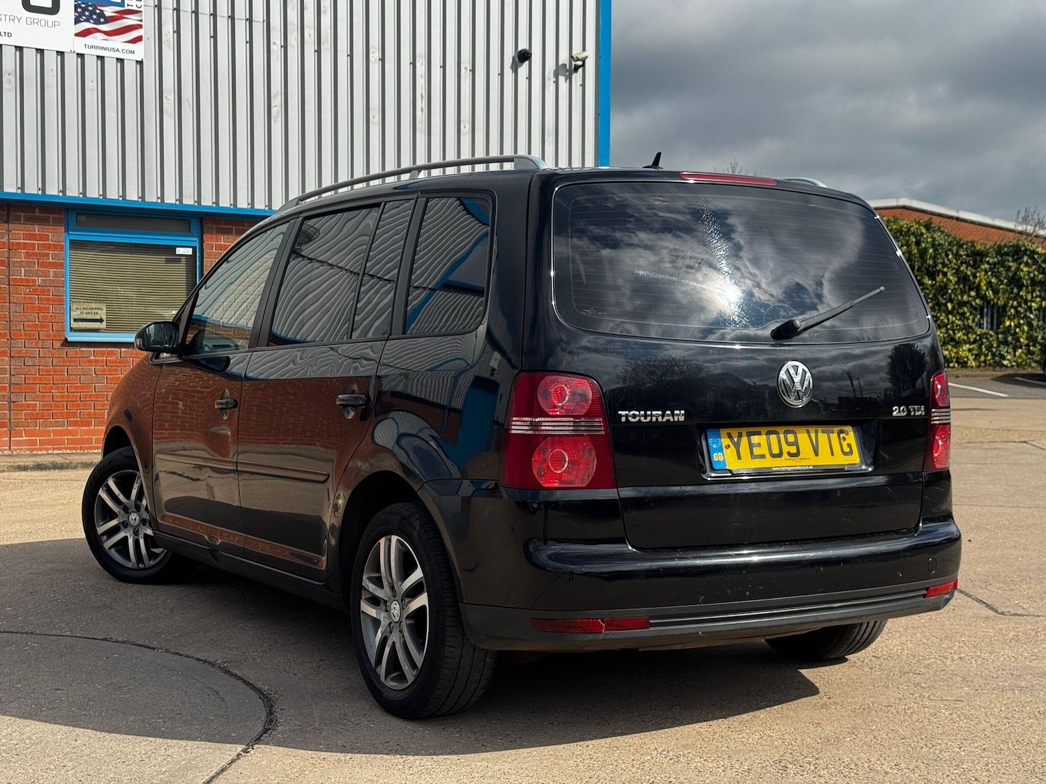 Used Volkswagen Touran 2009 for sale - 78085991: Photo 7